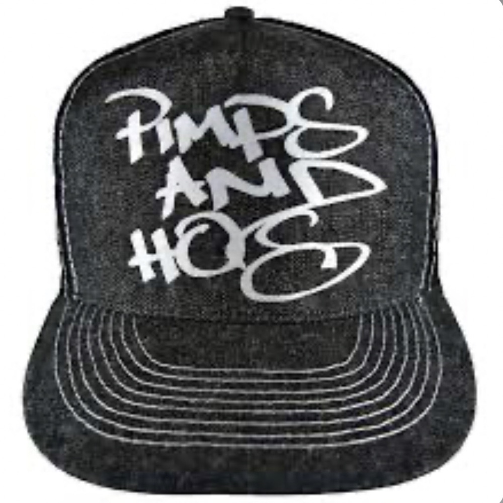 Trucker hat